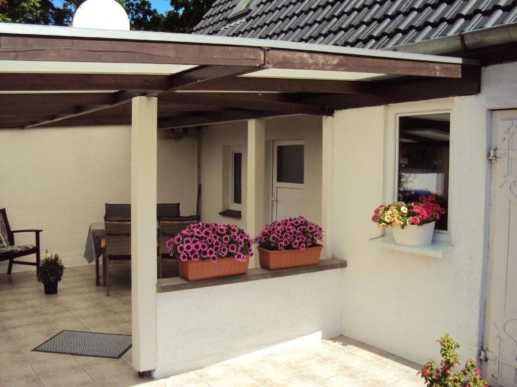 Fotografie z fotogalerie ubytování Charmantes Ferienhaus in Karlshagen mit Grill und Terrasse v destinaci Ostseebad Karlshagen