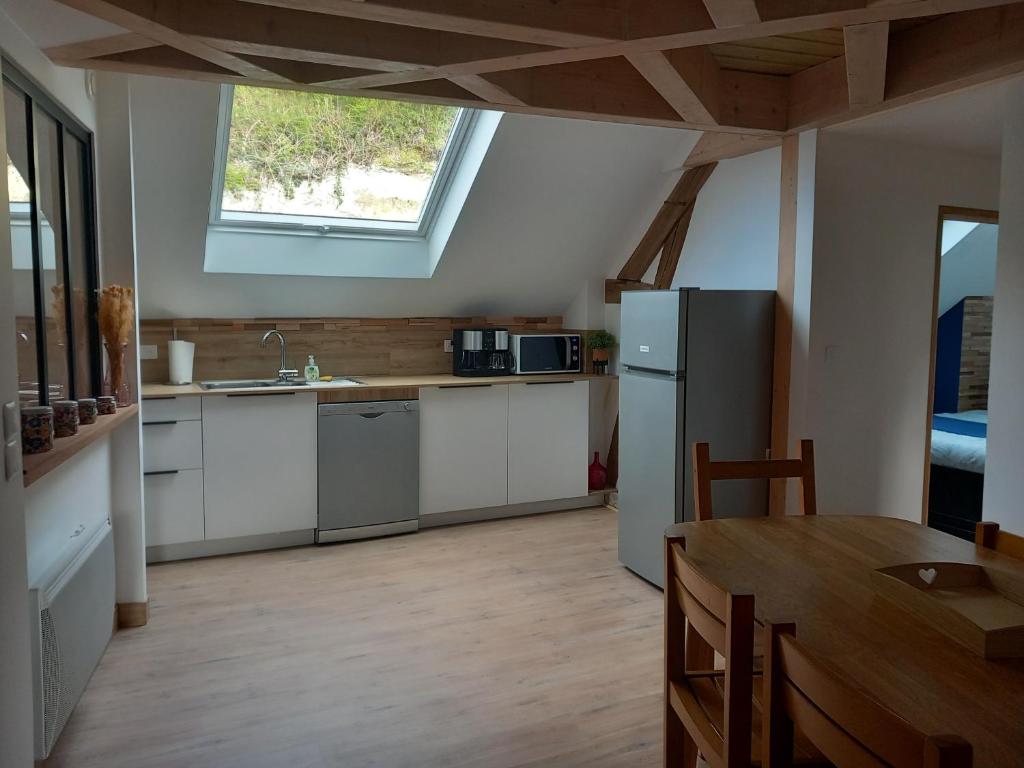 Η κουζίνα ή μικρή κουζίνα στο La grange