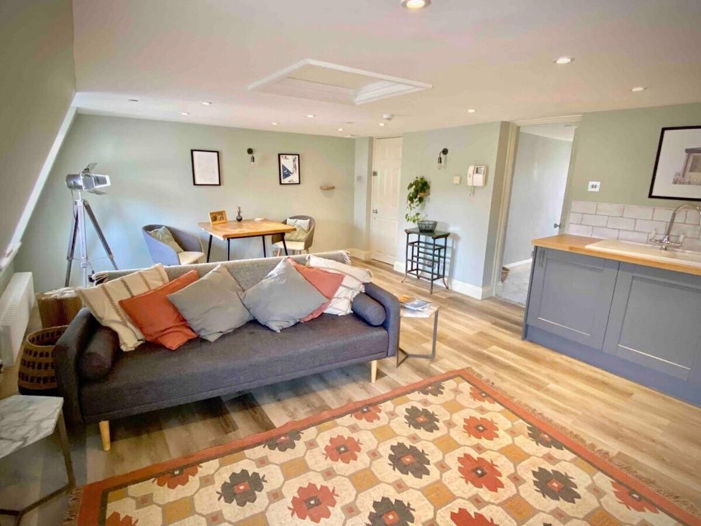 Georgian Loft Apartment - Central Bath - Loft