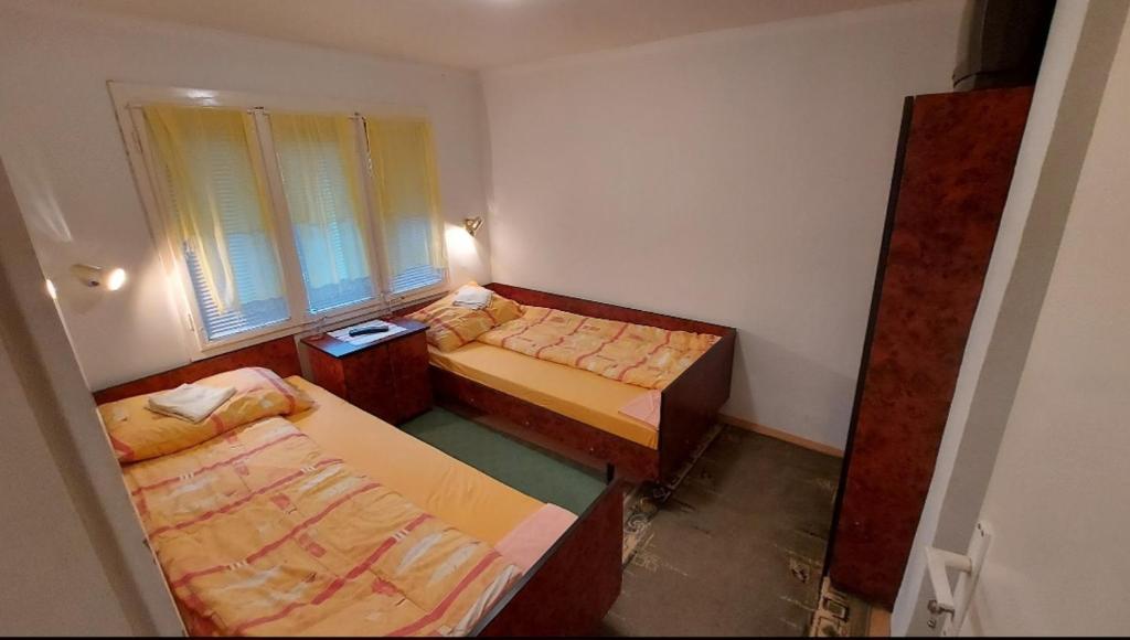 Letto o letti in una camera di Domaćinstvo Jolović