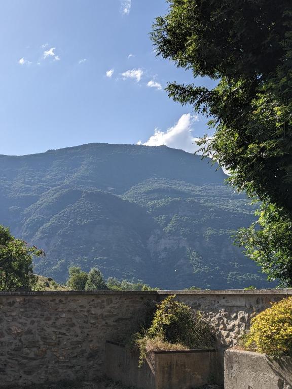 auliculiculiculiculiculiculiculiculiculiculiculiculiculiculic at La Sallandière - Gîte et table d'hôtes avec Jacuzzi en Isère, près des passerelles himalayennes du lac de Monteynard in Vif
