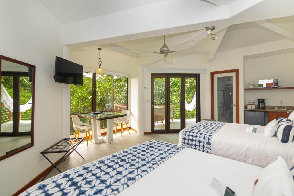 Tulemar Resort - Luxury Standard Room