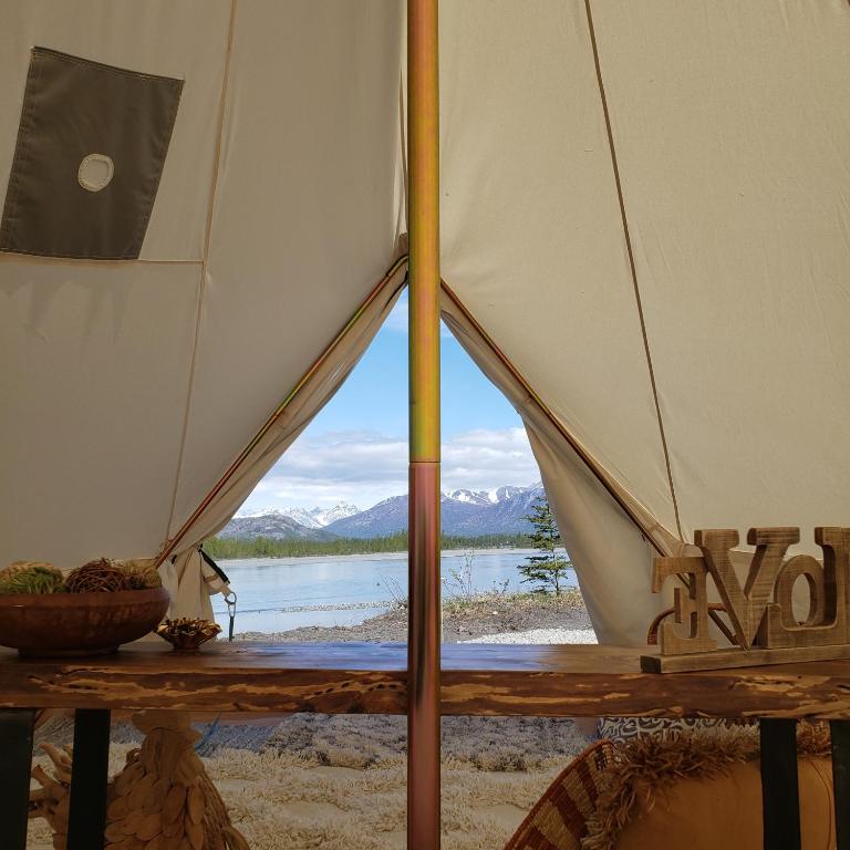 Příroda nedaleko luxury tent