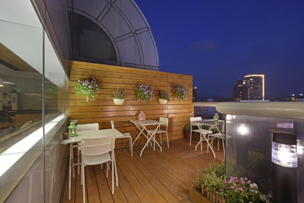 Balkón nebo terasa v ubytování Eastin Taipei Hotel