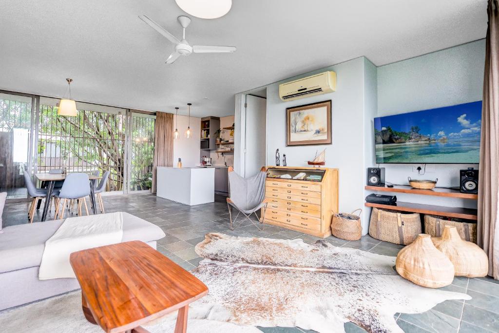 9 Dash Apartment, Dunkirk Estate, uMhlali Bijgewerkte prijzen 2024