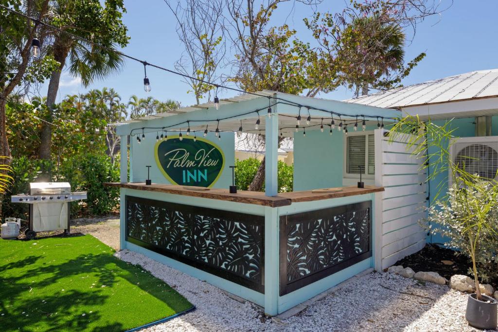Zahrada ubytování Palm Retreat - Large Cottage on Sanibel Island with Bikes