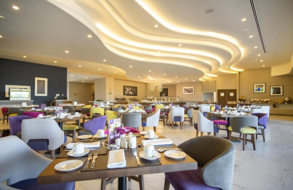 Posezení v ubytování Sheraton Guadalajara Expo