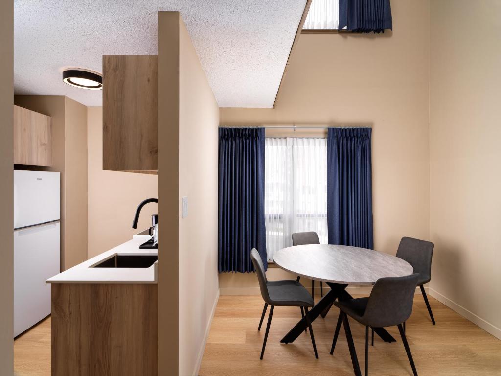 Huntingdon Hotel and Suites - Resim 20