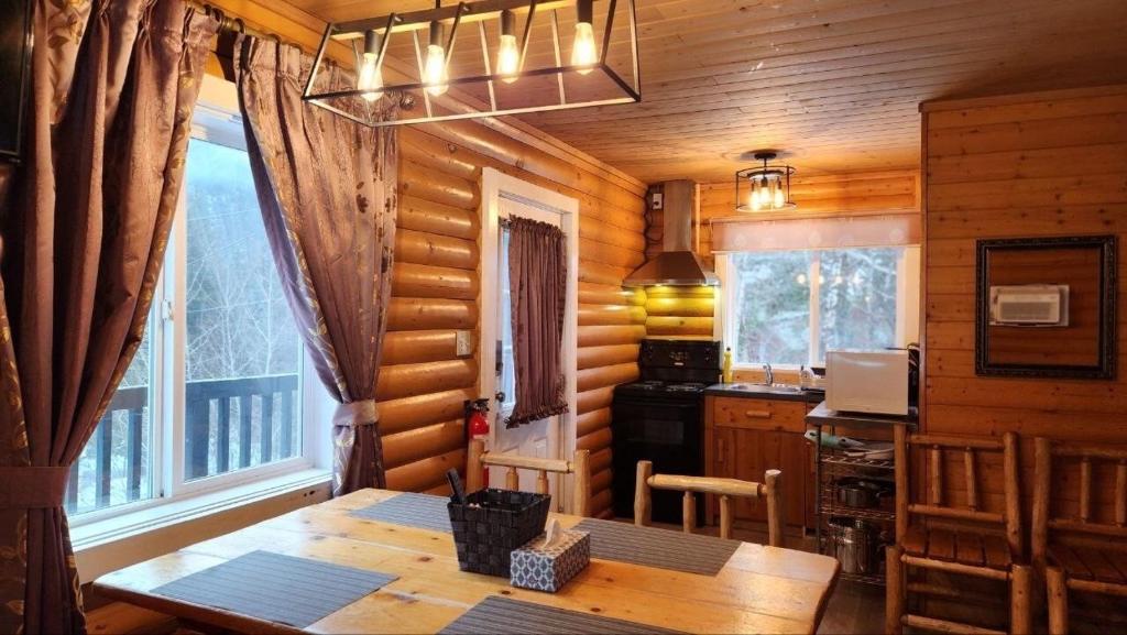 Fotografie z fotogalerie ubytování Mt. Revelstoke Alpine Chalets v destinaci Revelstoke