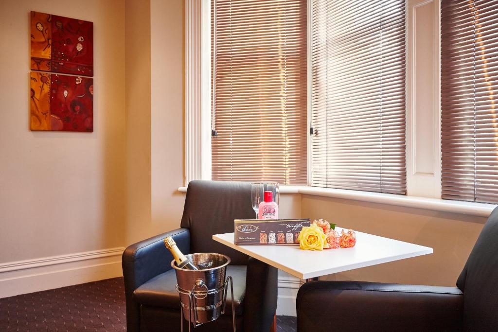Auldington Hotel photo