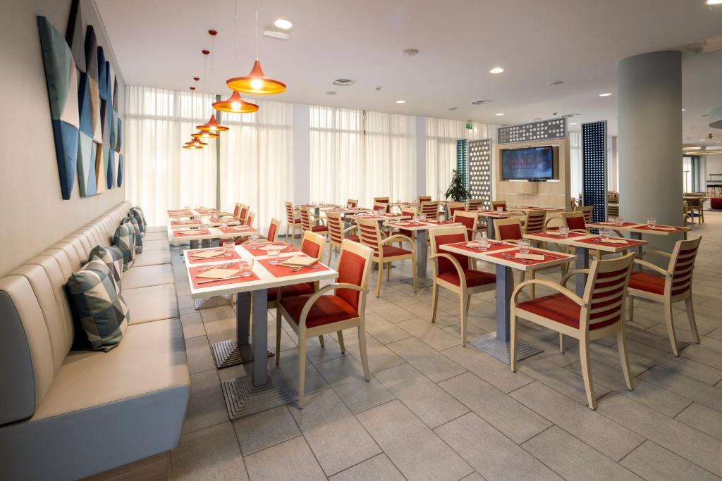 Posezení v ubytování Holiday Inn Express Parma by IHG
