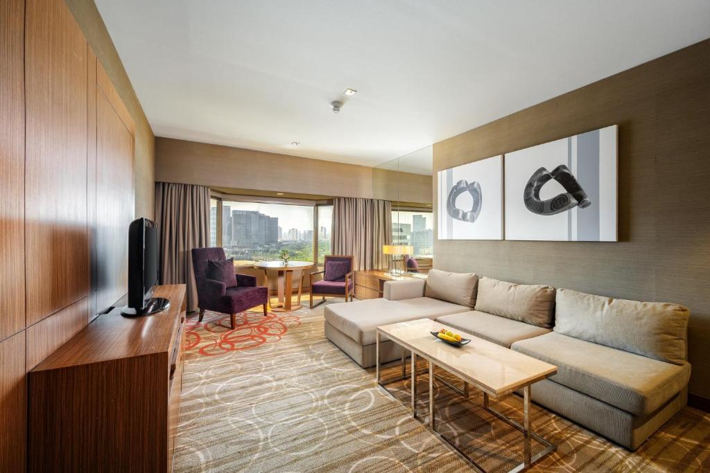 Centara Grand at Central Plaza Ladprao Bangkok - Superior Suite Club King