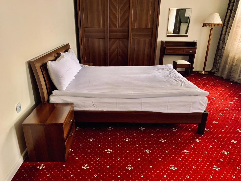 Dostyq Kokshetau - Habitación Doble Estándar