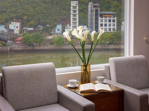 Catba Central Hotel 2 - 5