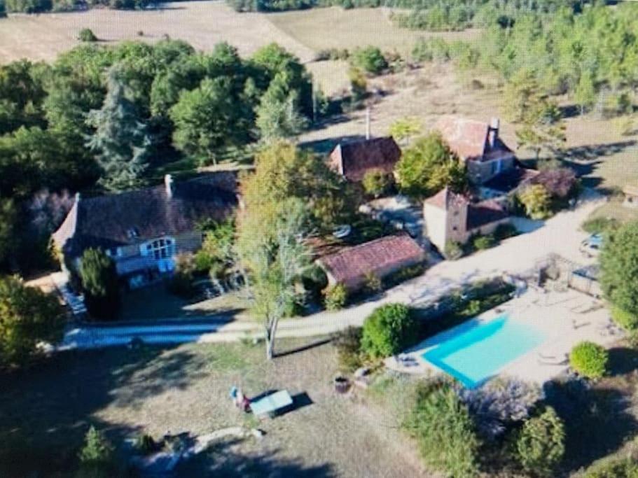 Πισίνα στο ή κοντά στο Chez Serge. Gîte 6/8 personnes. Piscine