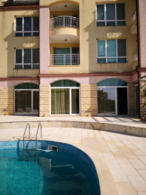 Bazén v ubytování Dream sea apartment 2 nebo v jeho okolí
