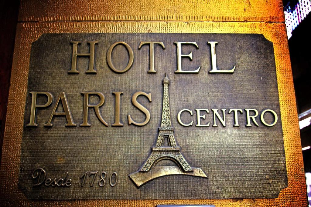 Certifikát, hodnocení, plakát nebo jiný dokument vystavený v ubytování Hotel Paris Centro