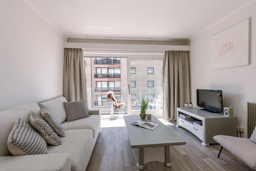 Huswell - Warm studio with sea and new casino view - Housity