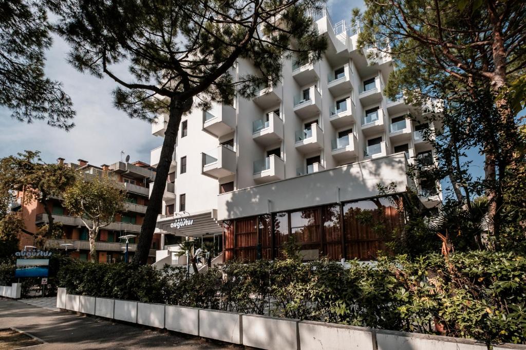 Augustus Hotel Riccione - Resim 8