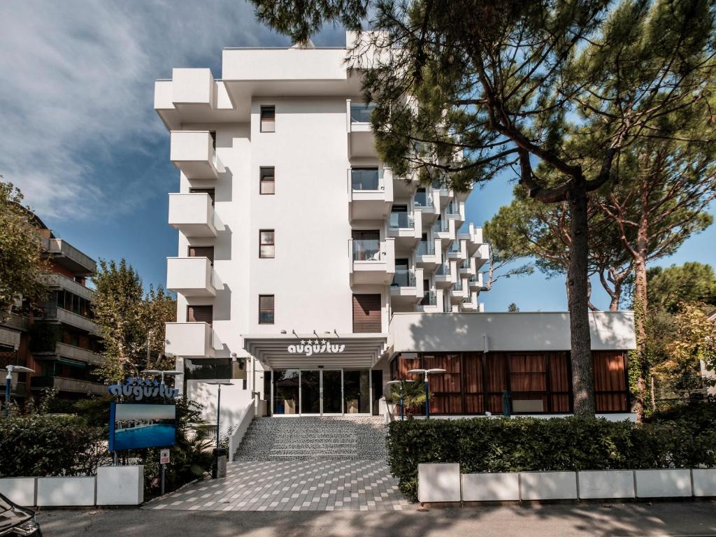 Augustus Hotel Riccione - Resim 7