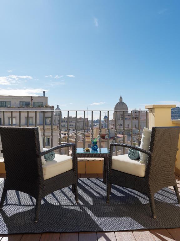 H10 Universitat - 17