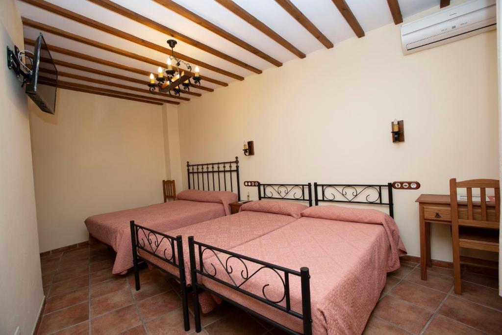 POSADA LEPANTO - Driepersoonskamer Met Eigen Badkamer
