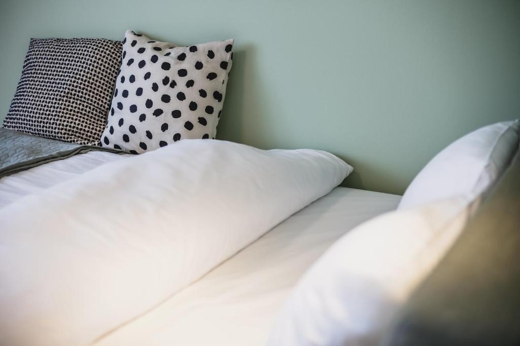 The Circus Living - 12