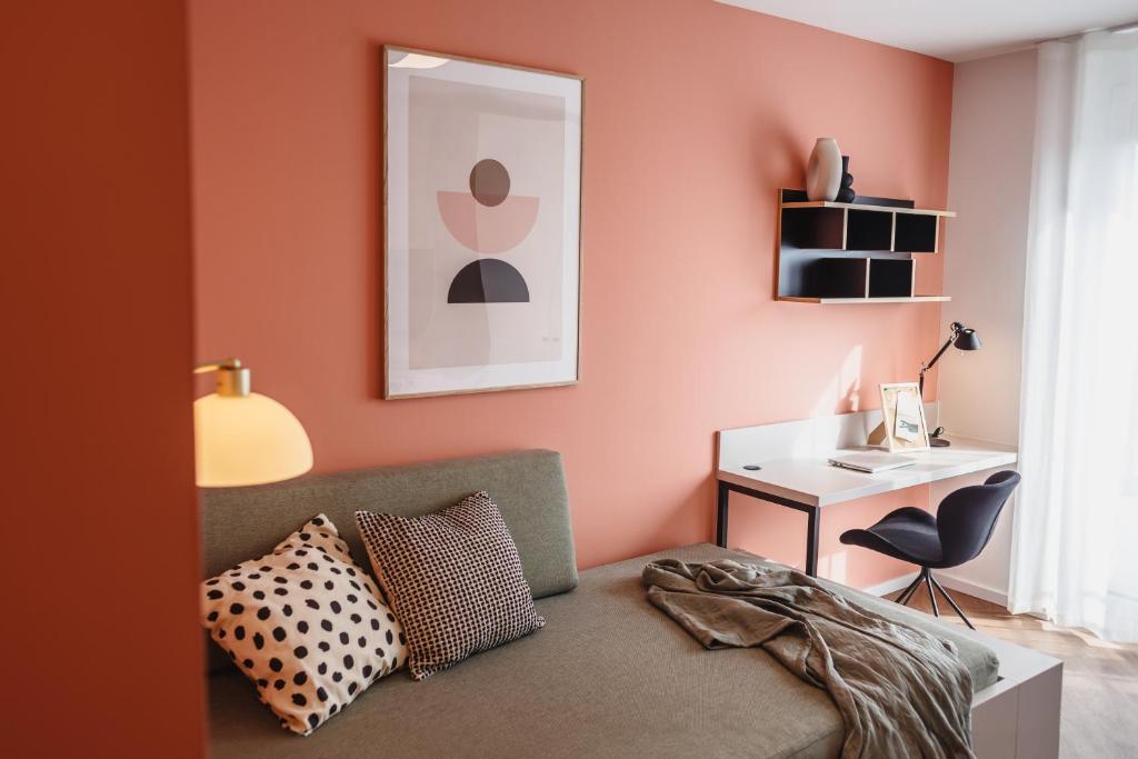 The Circus Living - 5