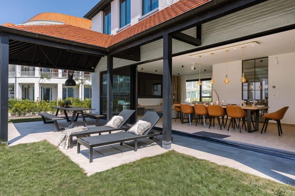 Huswell - Luxurious house with indoor elevator in Knokke - Villa