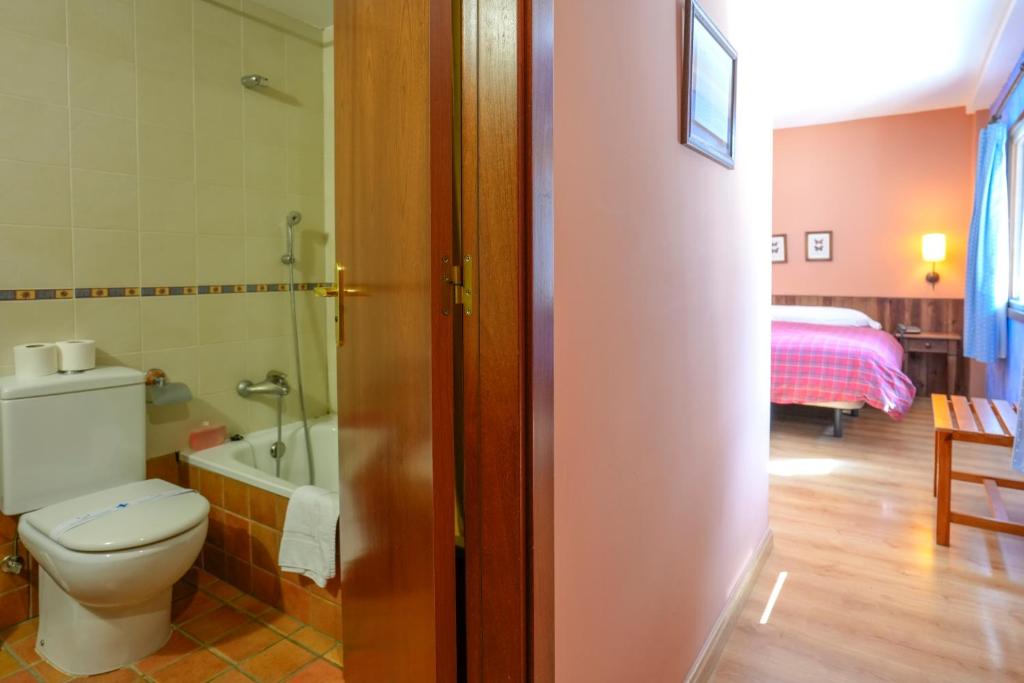Koupelna v ubytování HOTEL TURPÍ