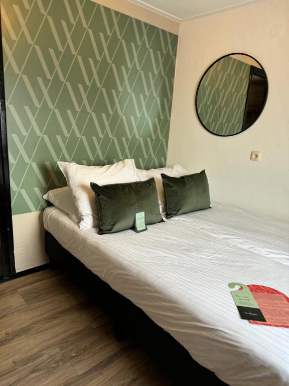 Hotel Walram - Budget Twin Room