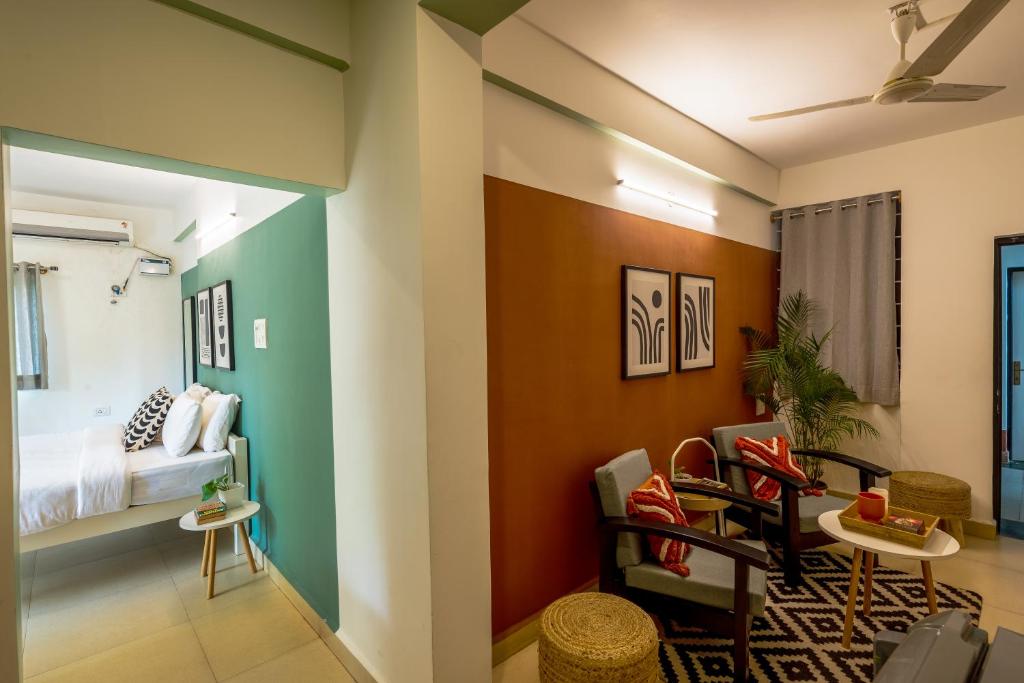 Posezení v ubytování Olive Hotel Calangute Niwasa by Embassy Group