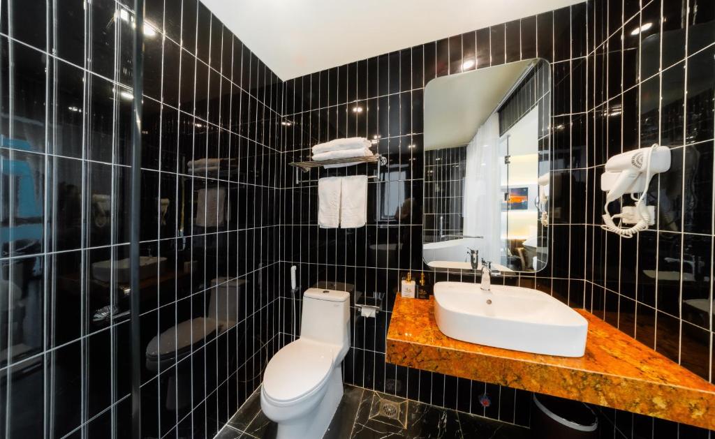Koupelna v ubytování Lam Anh Hotel 6 Ngoại Giao Đoàn BT4-10