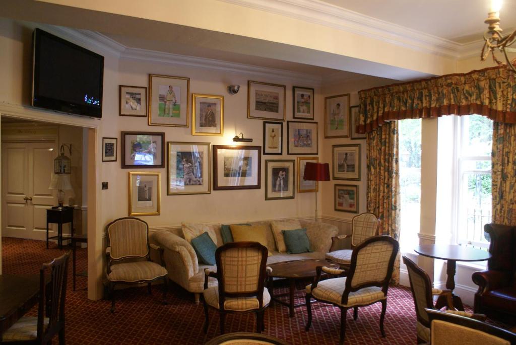 Haley's Hotel - Resim 29