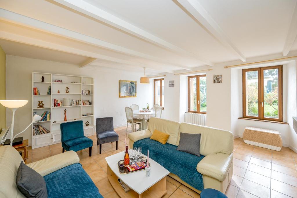 La Maison des Vacances - Maison avec grand jardin