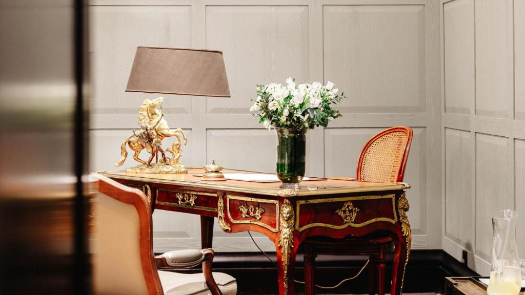 Hôtel Lancaster Paris Champs-Elysées - Resim 6