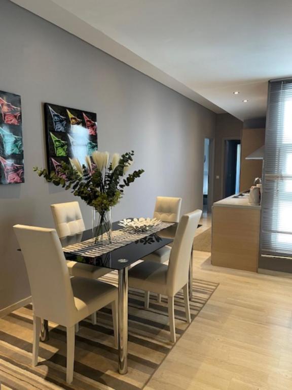 Posedenie v ubytovaní Urban Residence