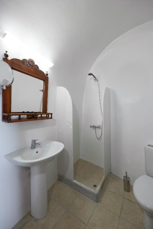 Ένα μπάνιο στο Nevma Suites