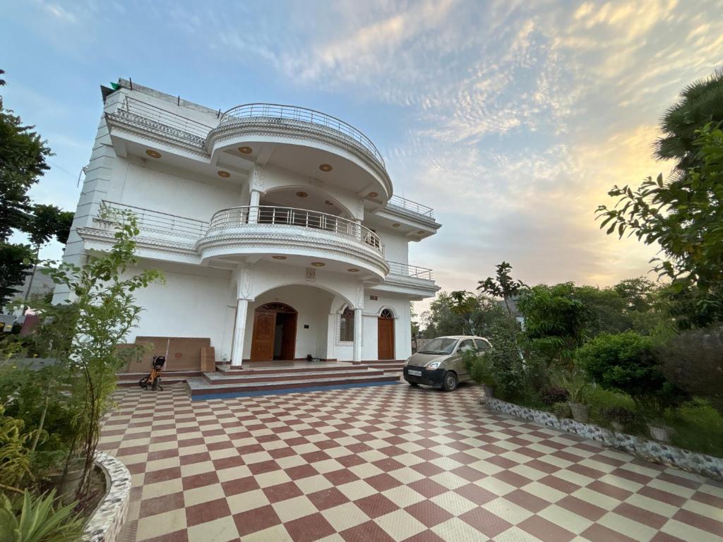 Zahrada ubytování Lagnalaya- Your Next Home
