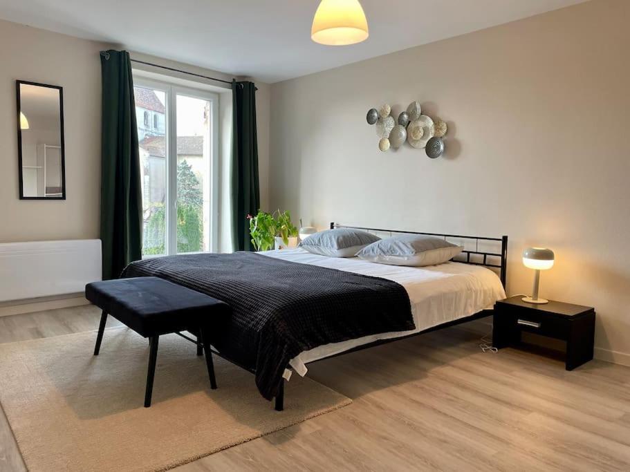 Photo de la galerie de l'établissement Maison du bourg pasteur, à Le Moulinaud