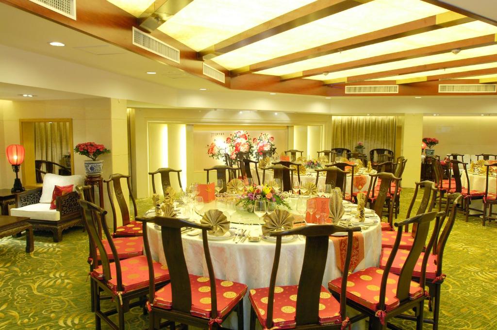 Restaurace v ubytování Xiyuan Hotel