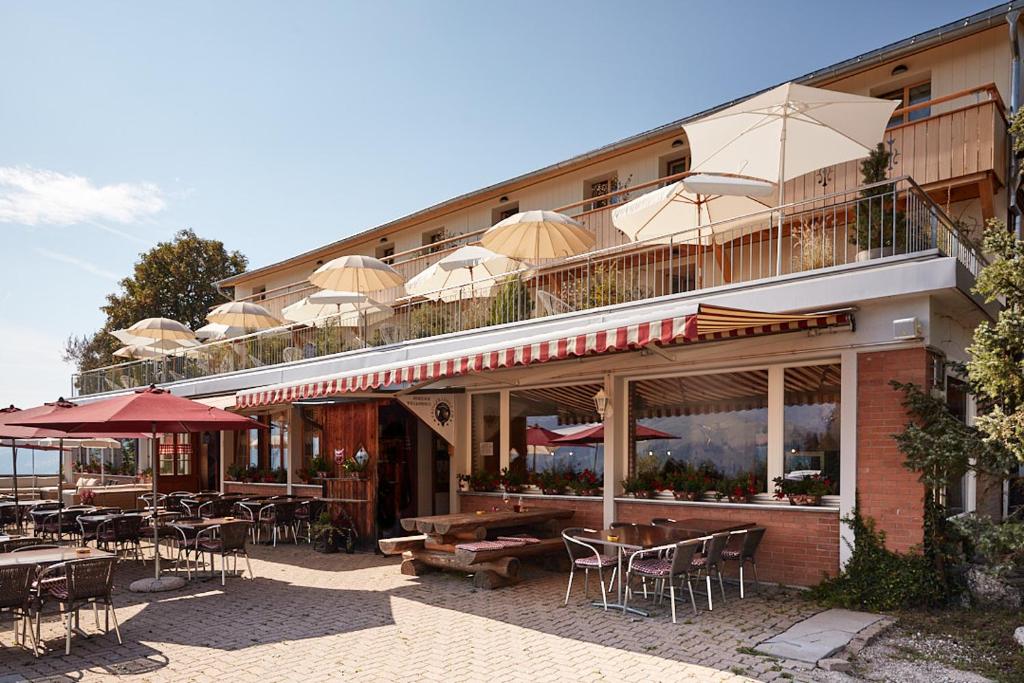 Restaurace v ubytování Gantrisch Lodge Ottenleuebad