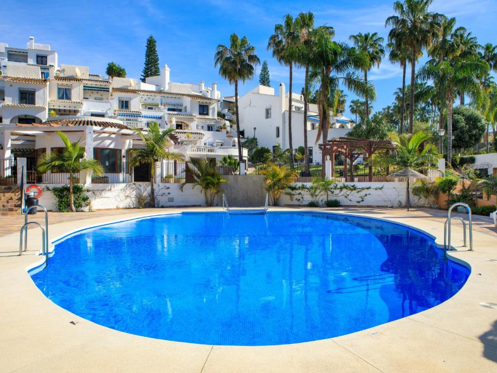The swimming pool at or close to Apartment Oasis by Interhome