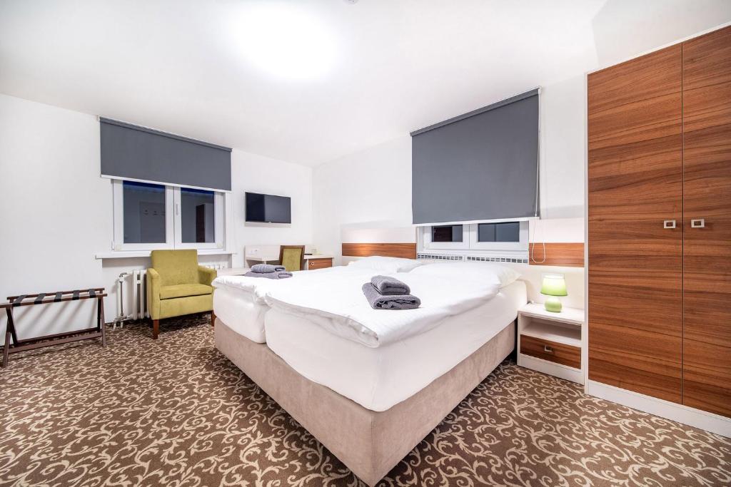Pension Delicato - Double Room With Private Bathroom