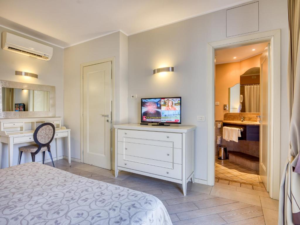 Parc Hotel Germano Suites & Apartments - Two-Bedroom Apartment (5 Adults)