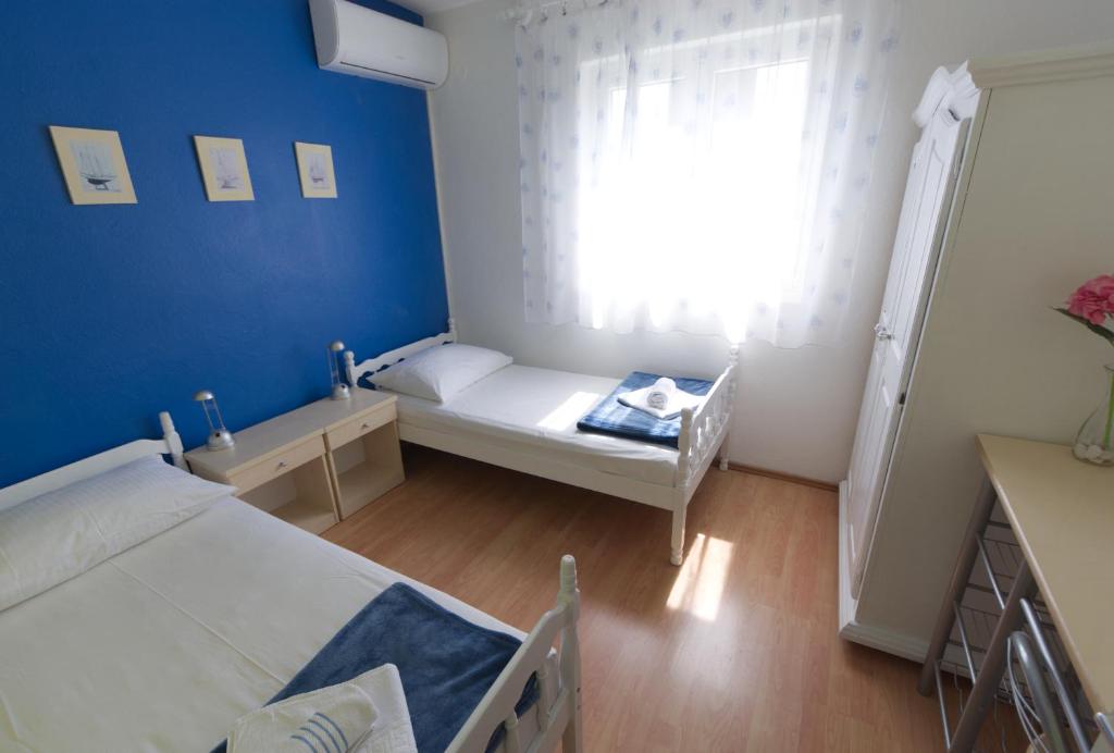 ꕥ ROOMS SUNCE, Family choice, Best Panoramic view, Supetar Island Brac - Habitación Doble Con Baño Compartido