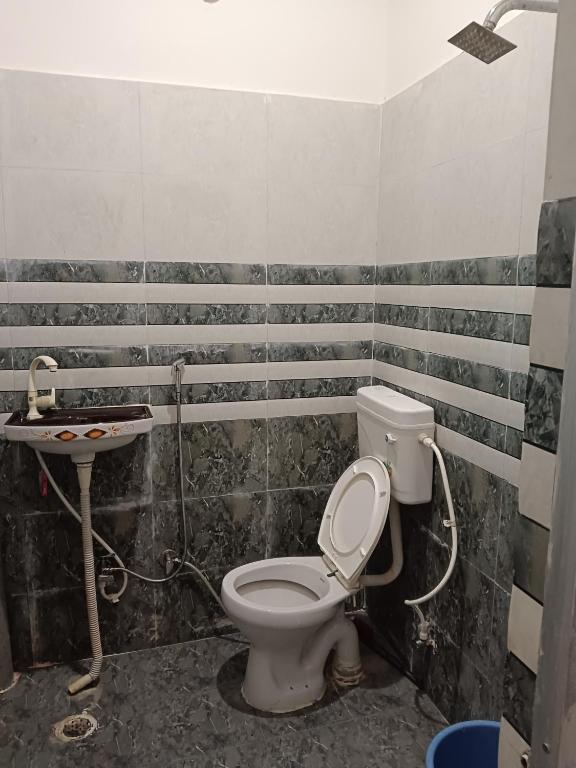 Koupelna v ubytování Ramrameti Homestay