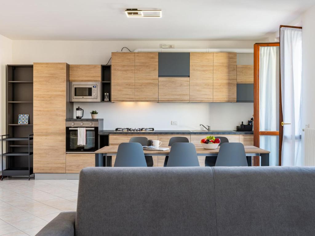 Kuchyň nebo kuchyňský kout v ubytování Apartment Platani by Interhome
