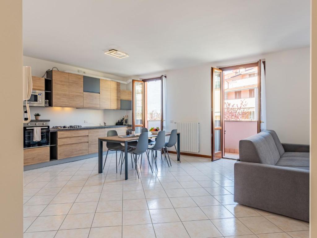 Kuchyň nebo kuchyňský kout v ubytování Apartment Platani by Interhome