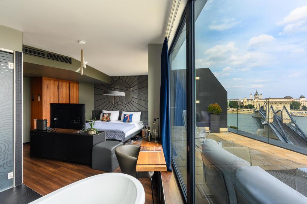 Balkón nebo terasa v ubytování Hotel Clark Budapest - Adults Only